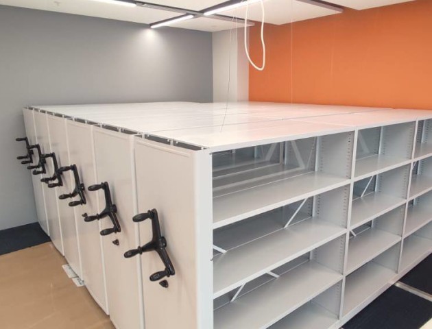 Мобильные стеллажи для бухгалтерии в офисе