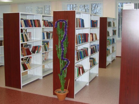 Металлические стеллажи с ПВХ панелями